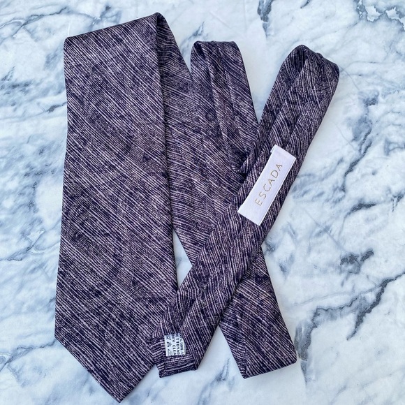 Escada 100% Silk Tie Made in Italy